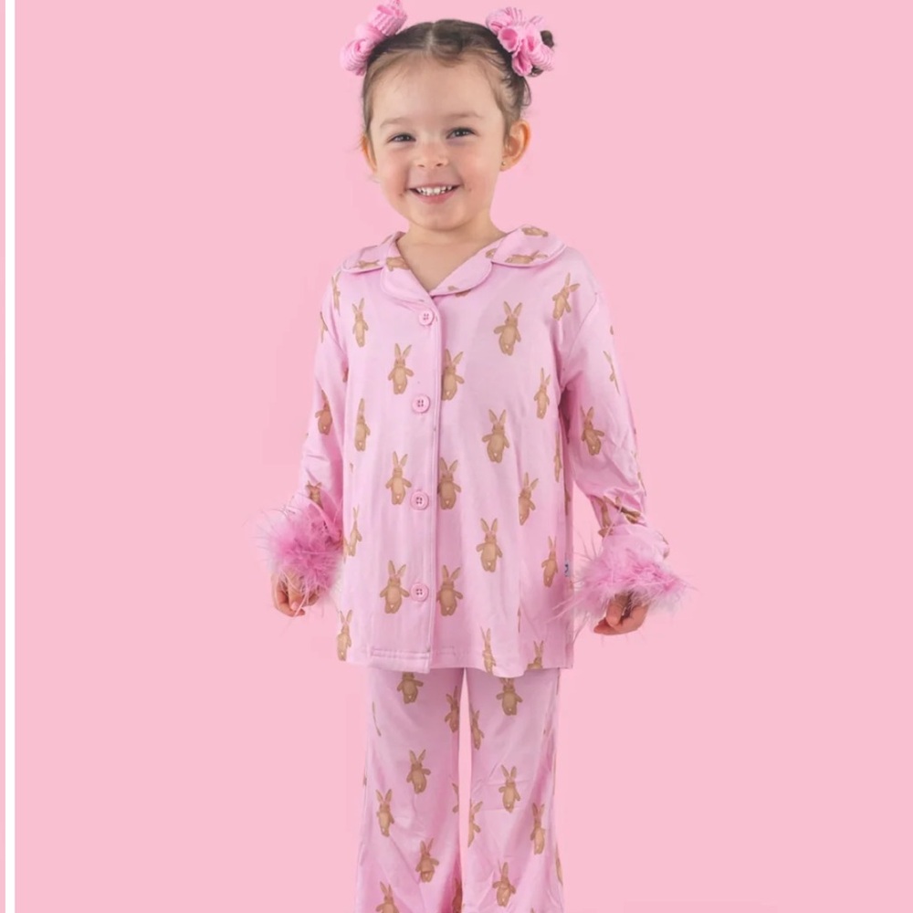 Dream Big Little Charming Pink Bunny Kids Pajama Set NWT *no feathers on Bottoms